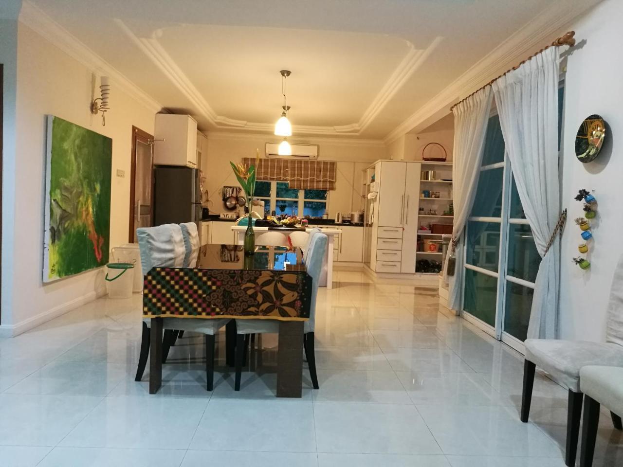 Guesthouse Dragon Place Taiping Esterno foto